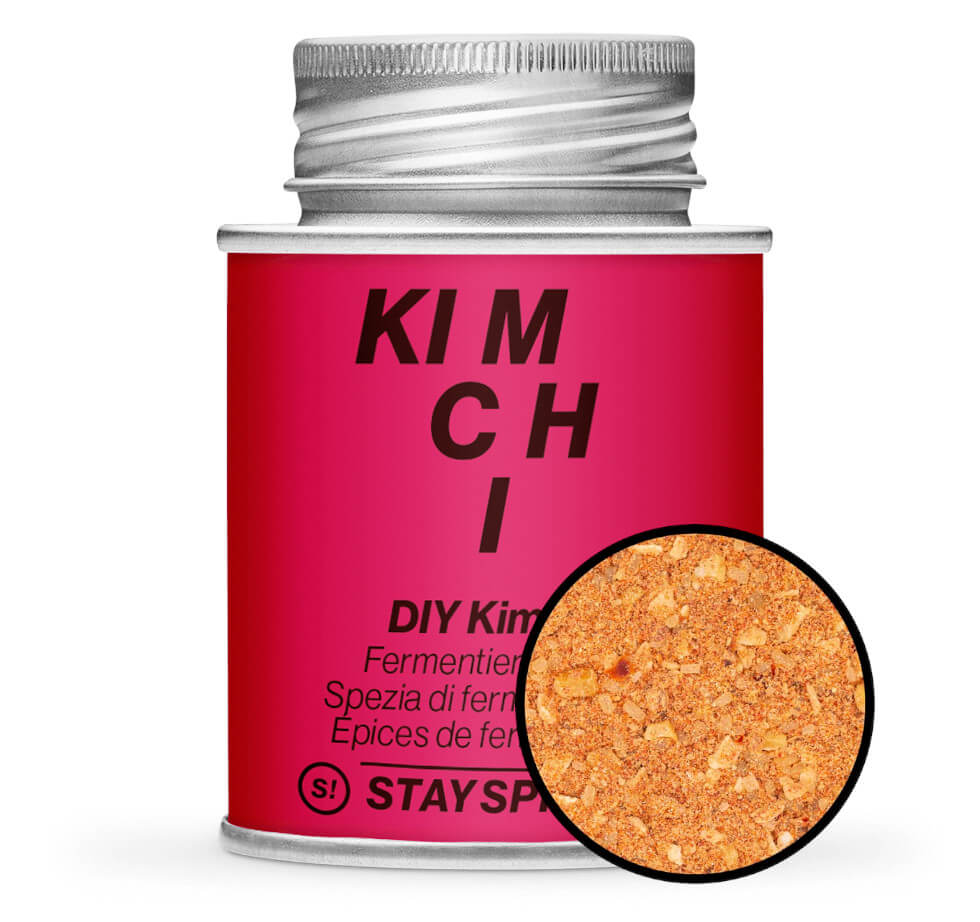 DIY Kimchi Spice Mix - Pinke Gewürzdose mit kleiner runder Gewürz-Vorschau von STAY SPICED! bei Chefkoch-Gewürze