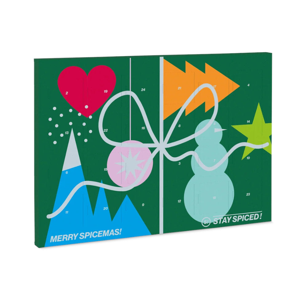 Gewürz Adventskalender 2025 Edition Gewürzregal - Geschlossene Frontansicht mit festlichen Motiven von STAY SPICED