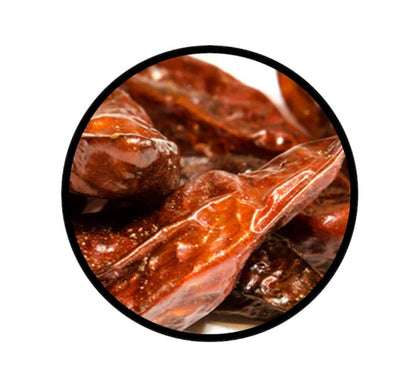 Birds eye Chili ganz, extra hot - Detaillierte Nahaufnahme der Textur / Struktur