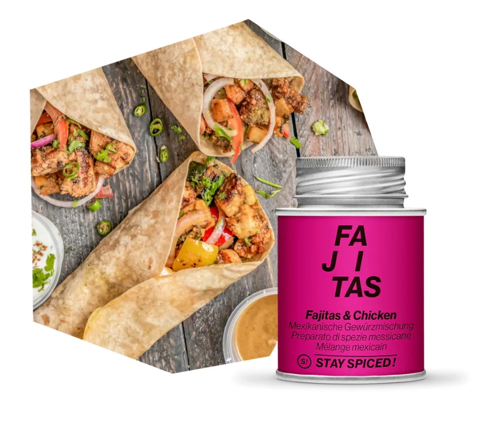 STAY SPICED! Fajitas und Chicken mexikanische Gewürzmischung neben frisch gerollten Wraps mit Poulet und Gemüse online kaufen bei chefkoch-gewürze Schweiz