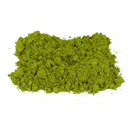 Grüner Tee Matcha Pulver als loses Gewürz - ideal für einen klassischen Matcha Latte