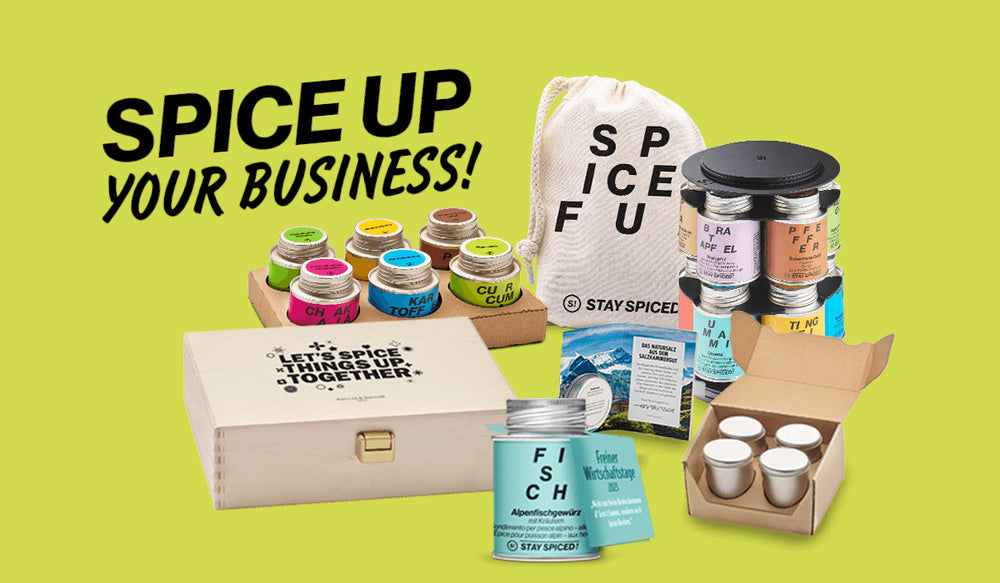 Individuelle STAY SPICED ! Firmengeschenke Übersicht mit personalisierten Gewürzboxen, edlen Holzboxen und Stoffbeuteln für Unternehmen