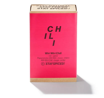 Wiri Wiri Chili ganz rot - Geschlossener roter Karton von STAY SPICED !